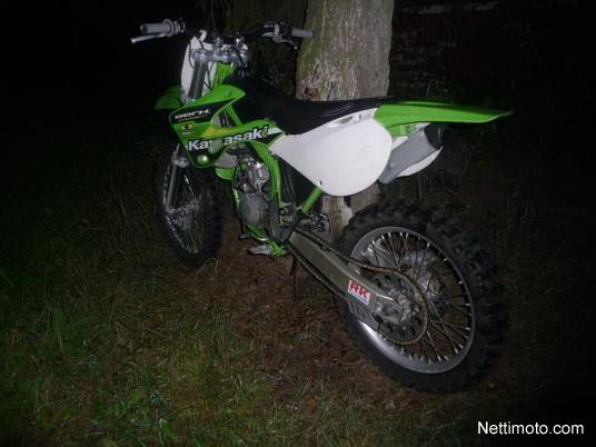 kawasaki-kx-1400713_b_82eeabf2550e36b4.jpg