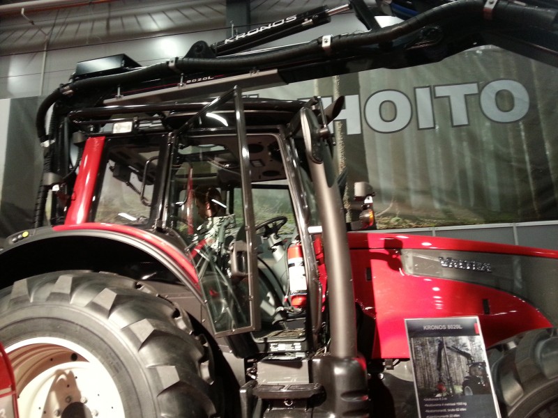 Valtra11.jpg