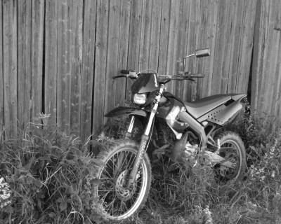 Xtreme R ja vuosi oli '71 tai '72 
Tommosen skannasin hehe :D
Avainsanat: Derbi, Mopo