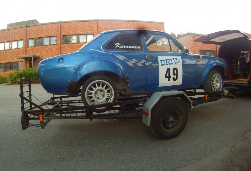 Escort
Velipojjaan Rallisprintti vehke :P
