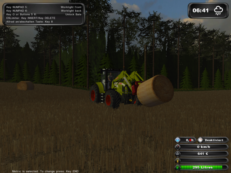 Kylänraitti
Claas arion 640 ja paalin keräys.
