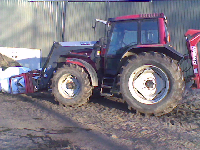 Valtra 6350
