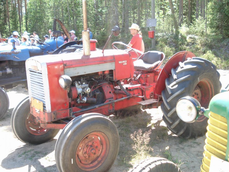 Wanhat traktorit kesä 2008
