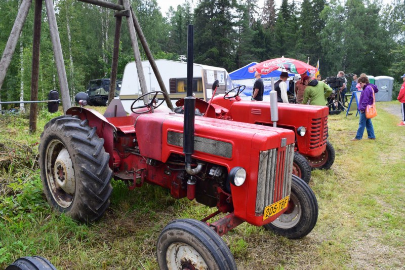 Puhoksen Perinnekonepäivät 16.7.2016
