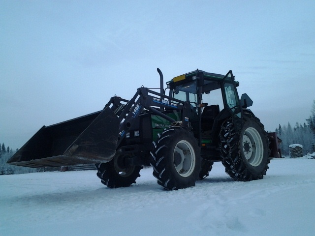 Valtra Valmet 900 Autocontrol
Lumihommia!
