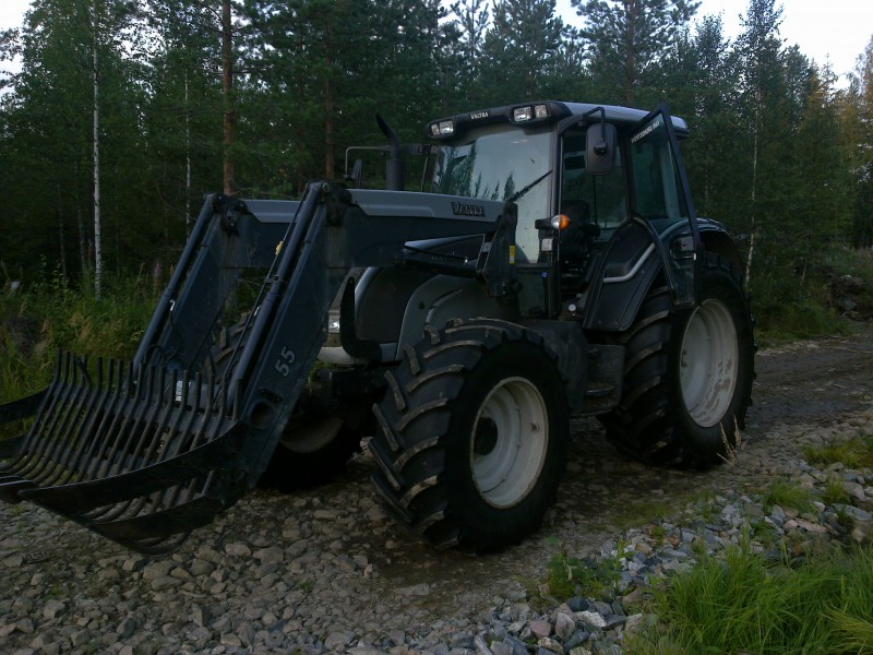 Valtra N141
Urakointia. :D
