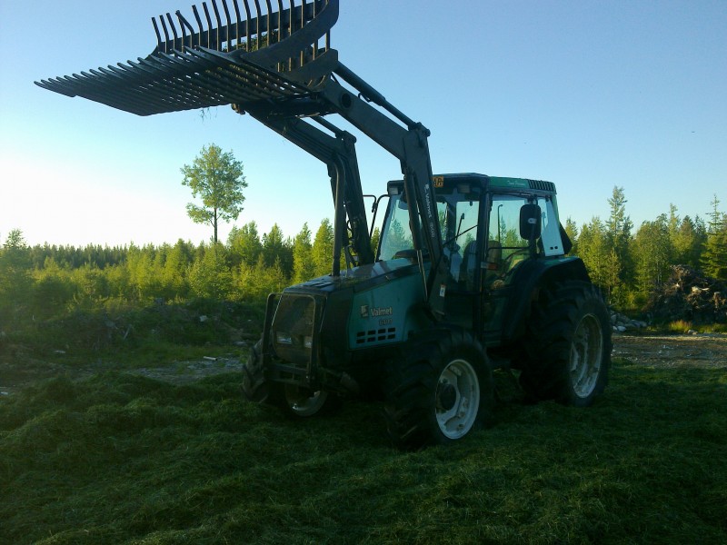 Valmet 6400
Urakointia. :D
