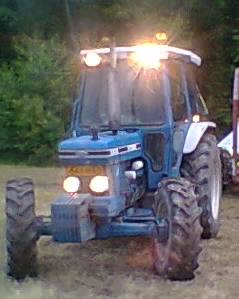 Yö töiks meni
Ford 5610
