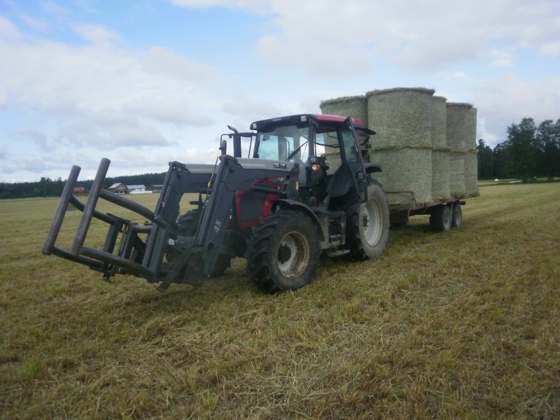 Heinää.
Valtra N92
