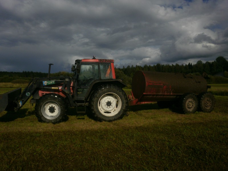 Valmeetti ja livakka.
Valmet 6600
