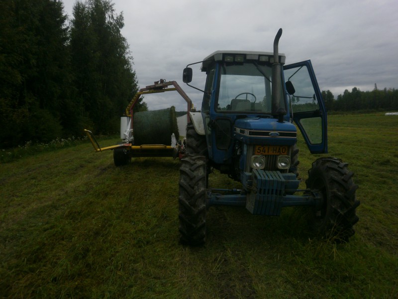 Käärintää
Jokusen viikkoa vanha kuva.
