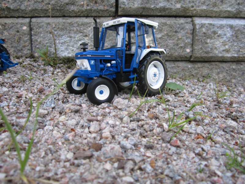 7610
