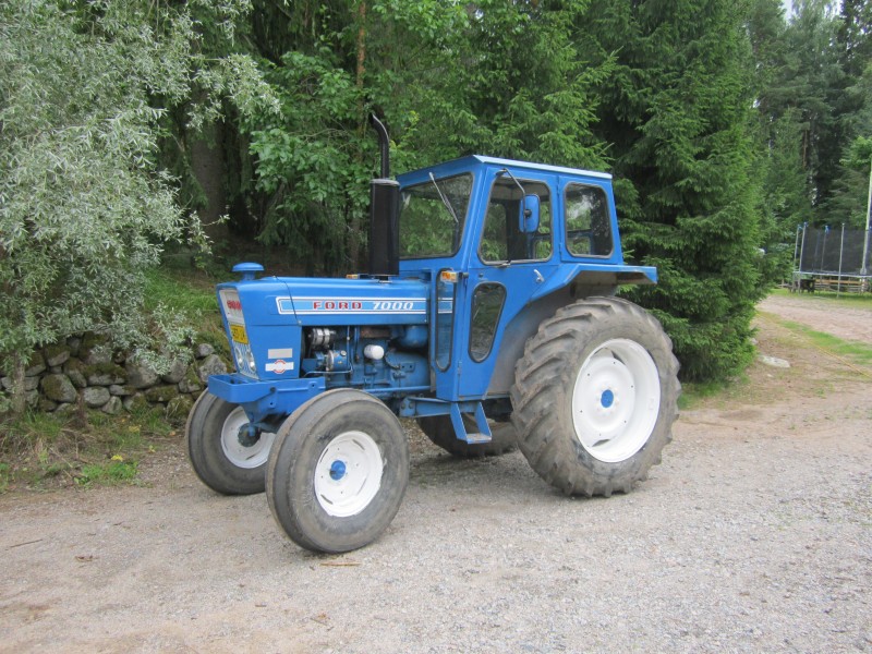 Ford 7000
