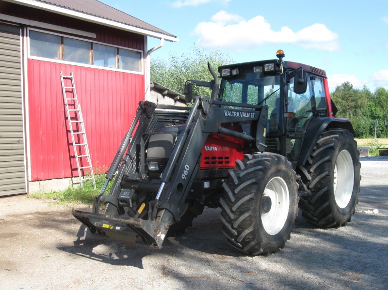 Valmet 6550 

Silppurin pyörittäjä silppuri on edellisessä kuvassa
