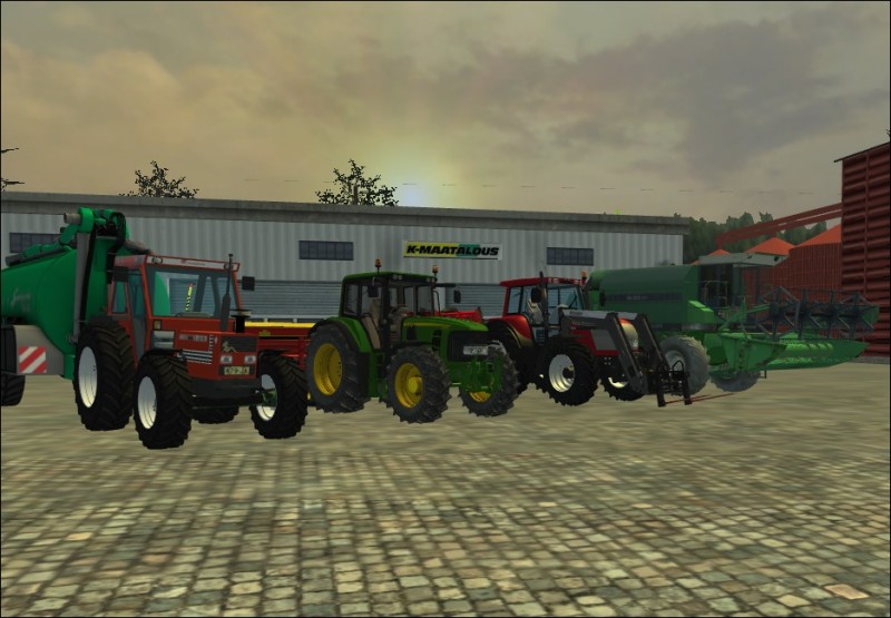 Koneita
Fiat 100-90, JD 6830, Valtra M130, Deutz Fahr M3580 
