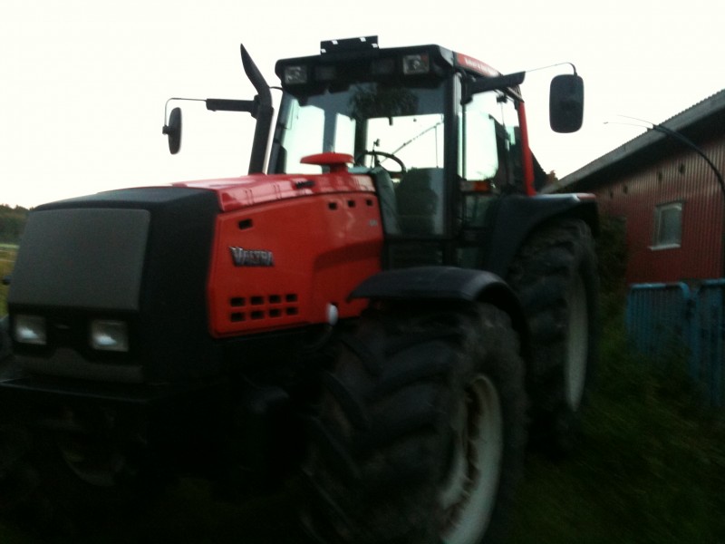 Valtra 8450 vm. 2001
