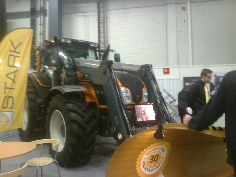 Koneagria2012!
Valtra T173 8-)!
