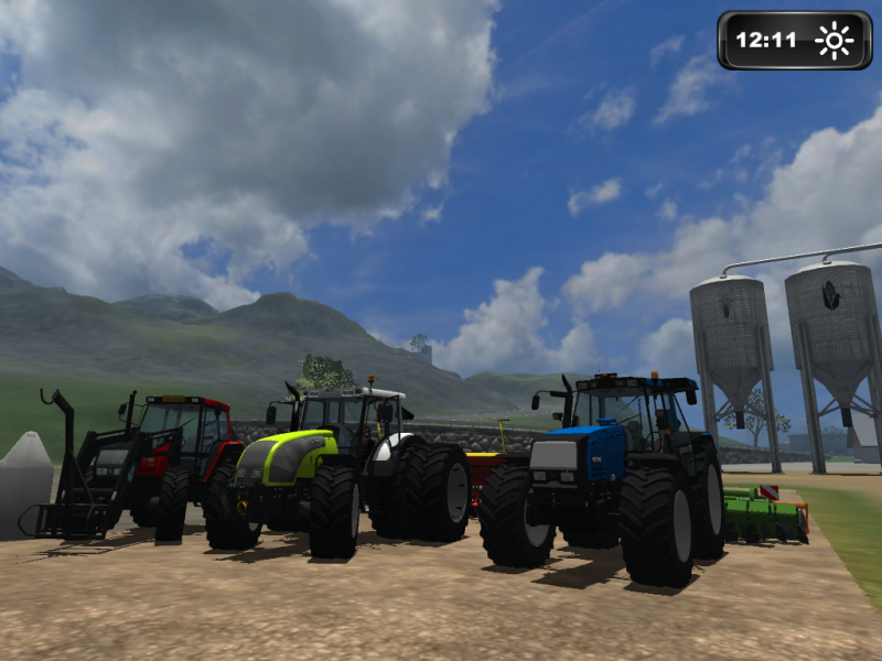 Jos ei näillä niin ei sitte millään!
Vasemmalta oikialle:valmet6400,valtra T130,valtra valmet 8400.
