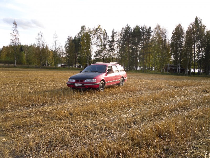 Sierra
Kahtoo jos tarpeeksi innostuu että laittasko ton leima kuntoon.
Avainsanat: ford