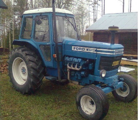 Ford 6700 V8
Kyllä kelpais :)
Avainsanat: Ford; 6700; V8