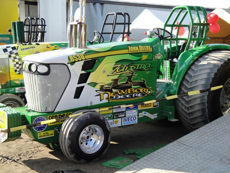 New Born Deere
Hyvä colouri tässäkin.
Avainsanat: John Deere