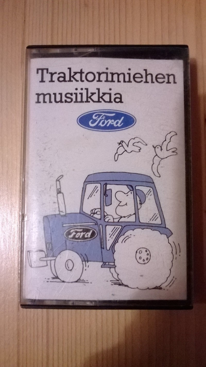 Traktorimiehen musiikkia
Foorttimiehille kuunneltavaa.
Avainsanat: Ford; Traktorimiehen musiikkia
