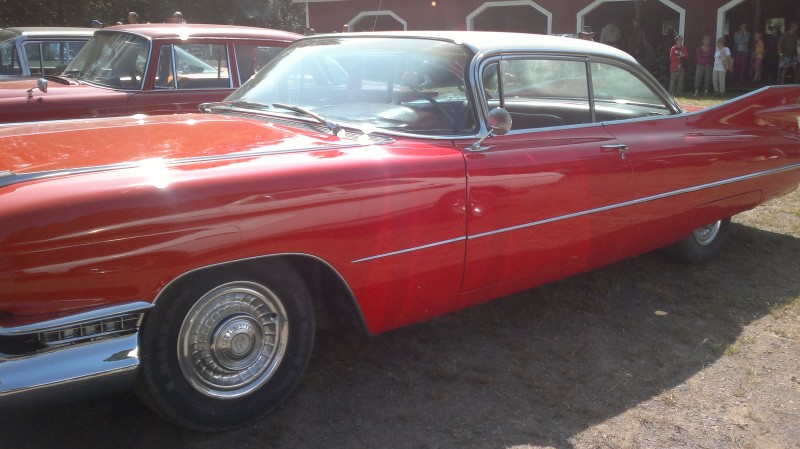 Puhoksen Perinnepäivät
Cadillac
