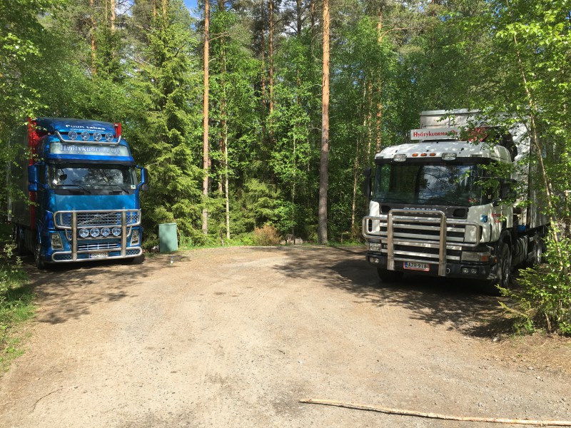 Ets2 IRL mod
Firman irl kalustoaki tänne. 
