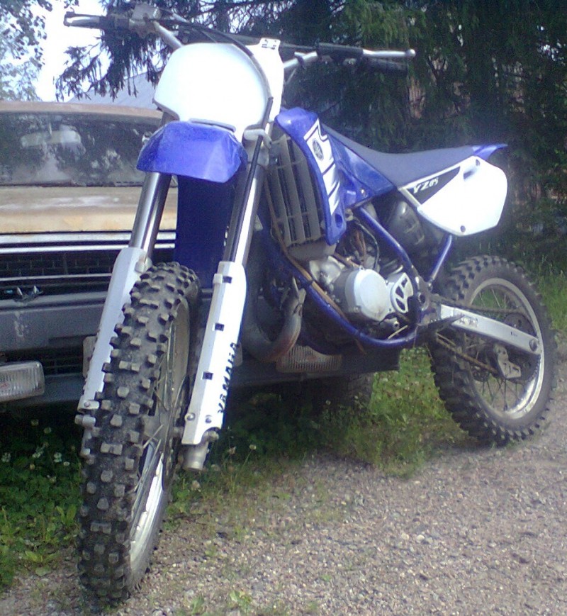 Meikän Yamaha yz 85
Toisesta YZ:tasta ei nyt kuvaa ole tullut otettua mutta kyllä sekin jossain vaihessaa tulee:)

