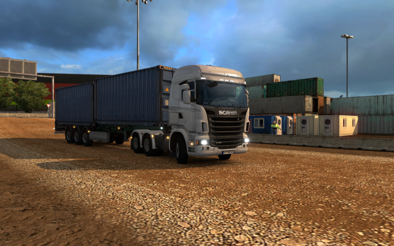 Siin on mun uus scania.
Työntekiä ajaa sit vanhalla volvollani.
